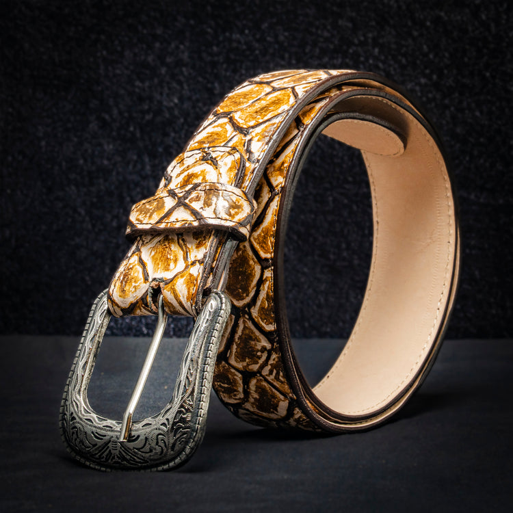 <tc>Cinturón grabado especie pescado orix</tc>