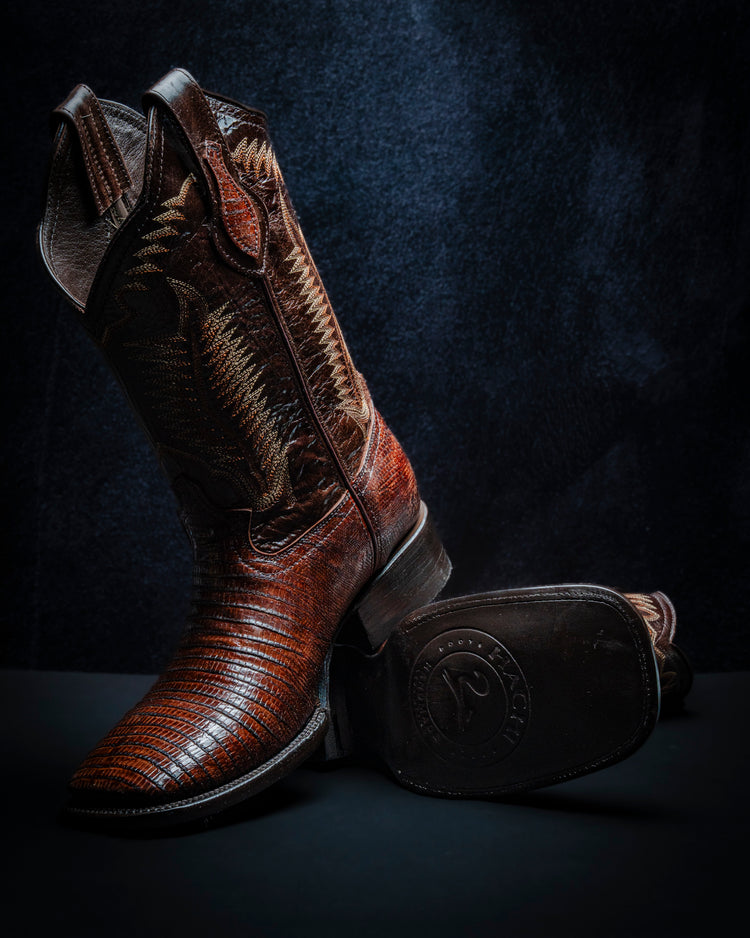 <tc>Bota para caballero de plastisol estilo lizard color cafe</tc>