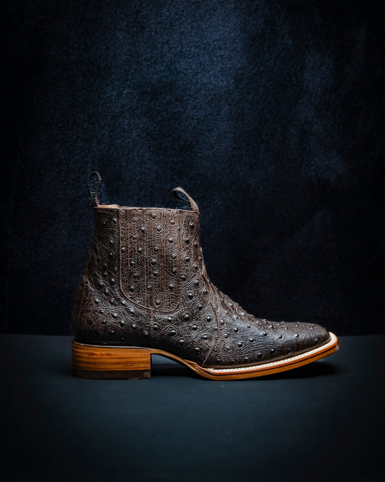 <tc>Botin para caballero de piel grabado de avestruz color cafe </tc>