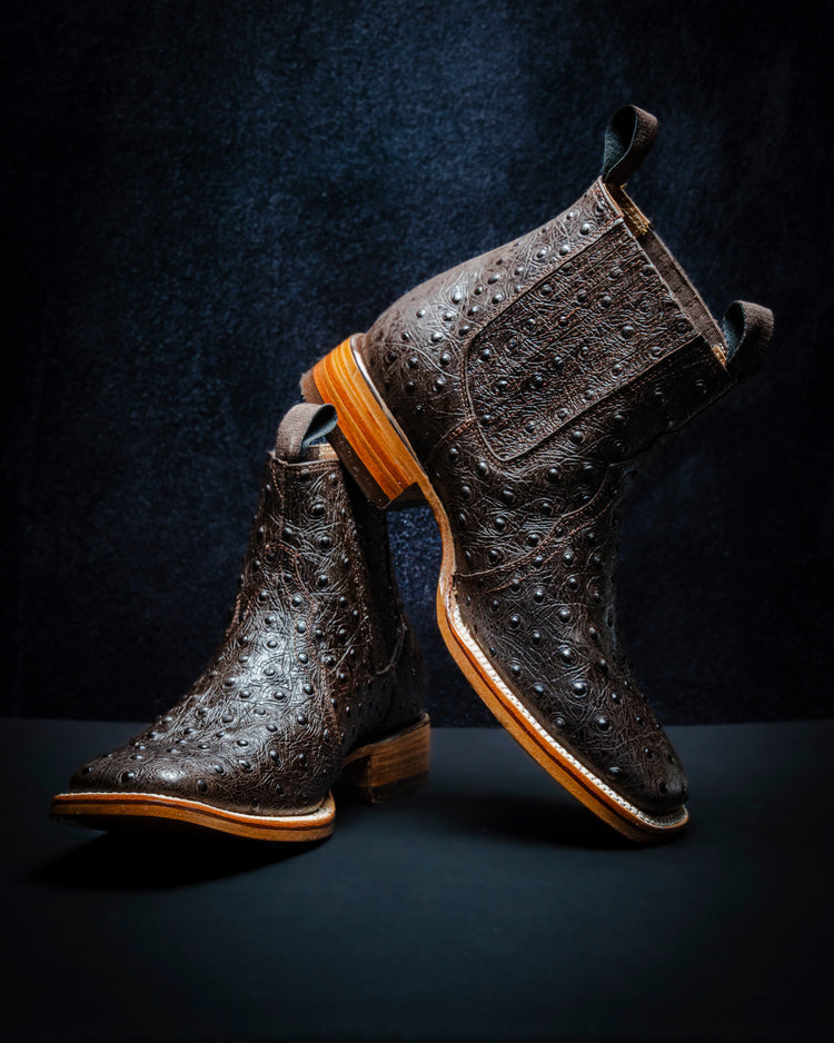 <tc>Botin para caballero de piel grabado de avestruz color cafe </tc>