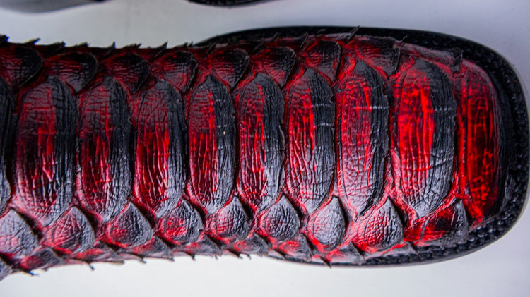 Black Cherry Python Botin